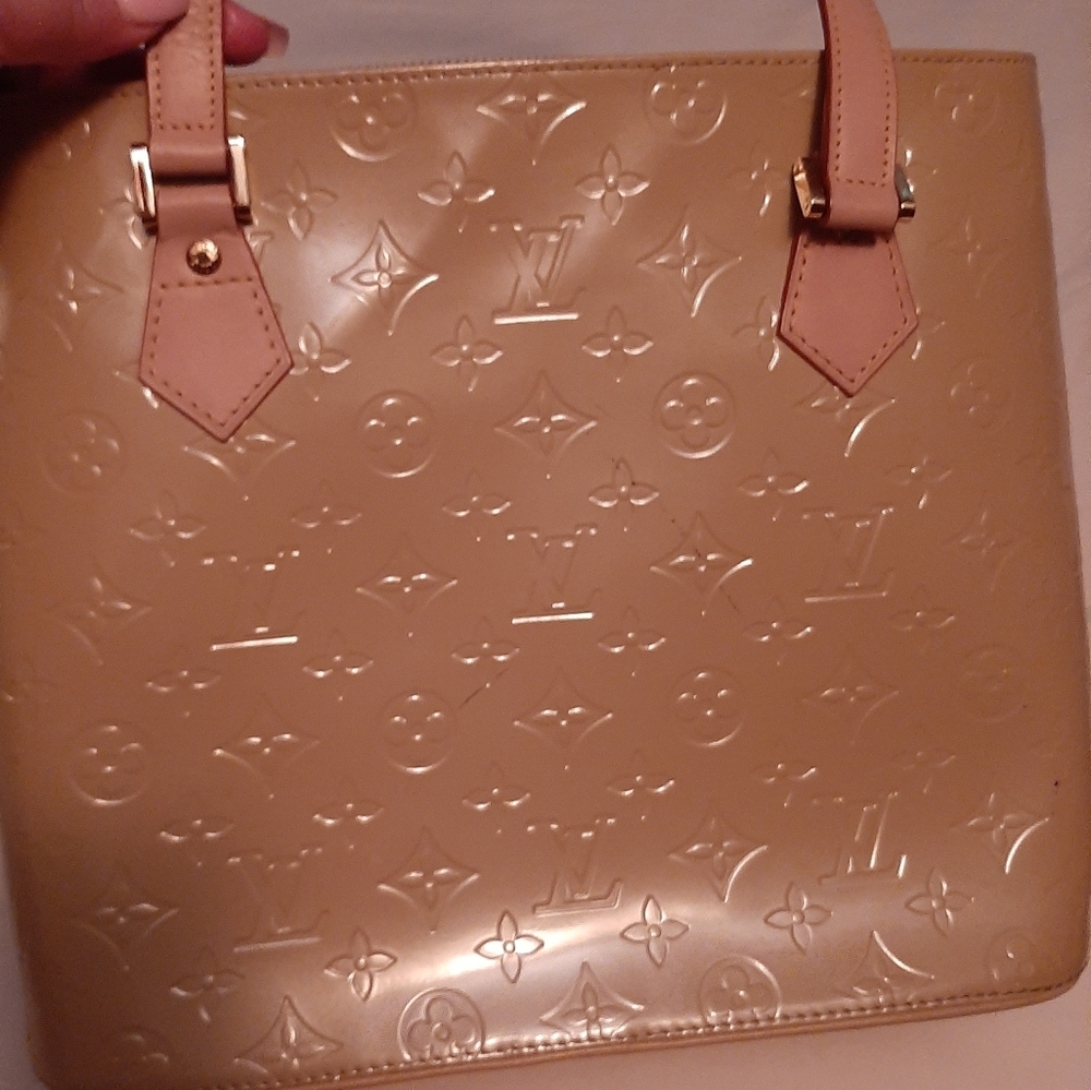 Louis Vuitton Vernis Tan shoulder bag